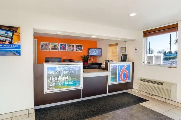 Motel 6 Denver, CO – Downtown - Lobi