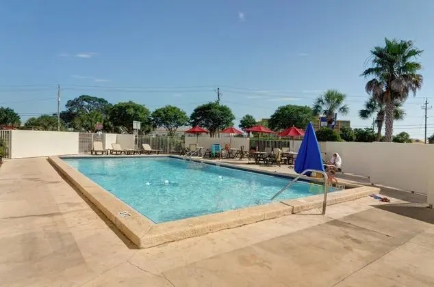 Motel 6 Destin, FL - Havuz