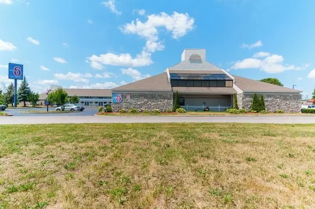 Motel 6 Detroit - Southgate - Dış Mekan