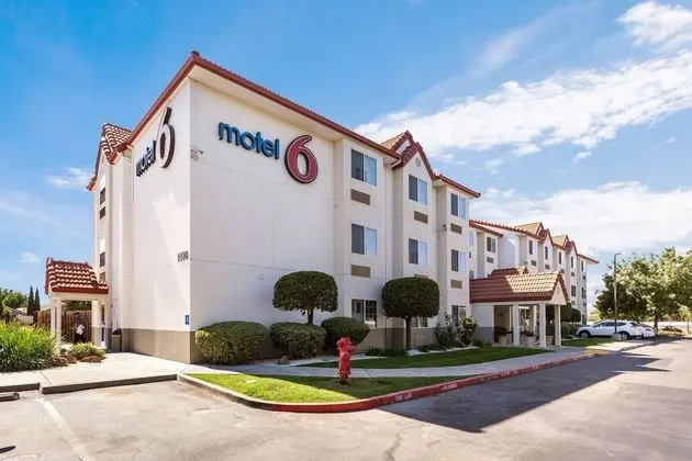 MOTEL 6 DIXON