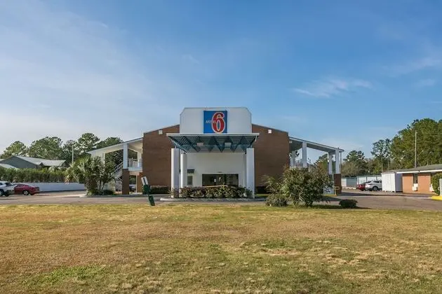 Motel 6 Dothan, AL - Dış Mekan