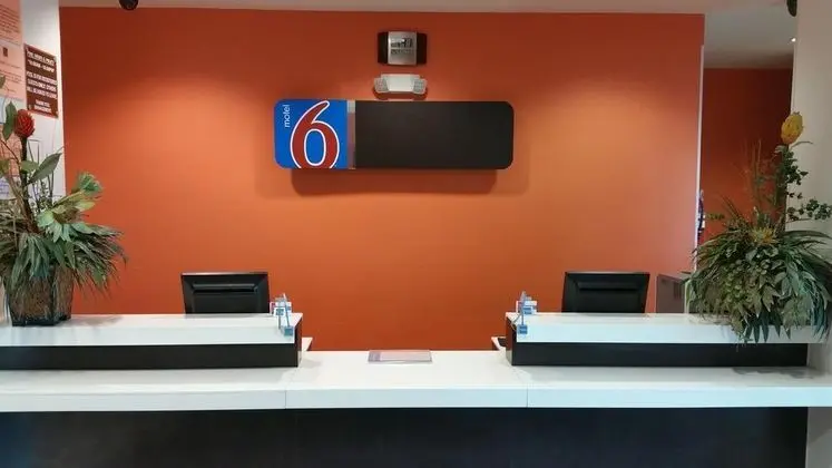 Motel 6 Eagle Pass Lakeside