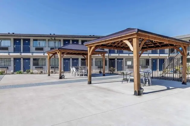 Motel 6 Elizabethtown, KY - Dış Mekan