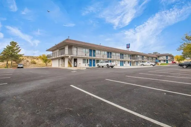 Motel 6 Elko, NV - Dış Mekan