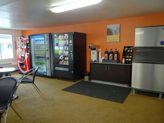 Motel 6 Erie, PA - Yerinde Yemek