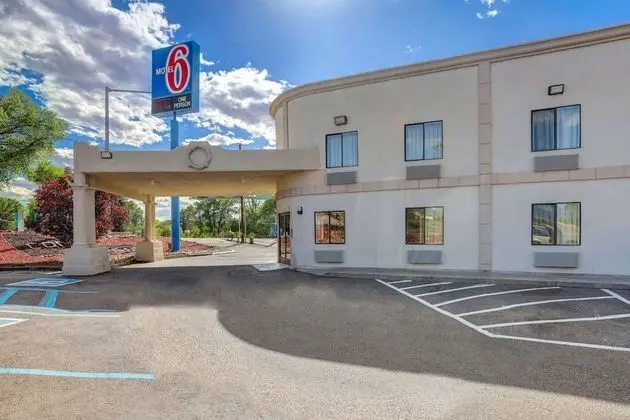Motel 6 Espanola, NM - Dış Mekan