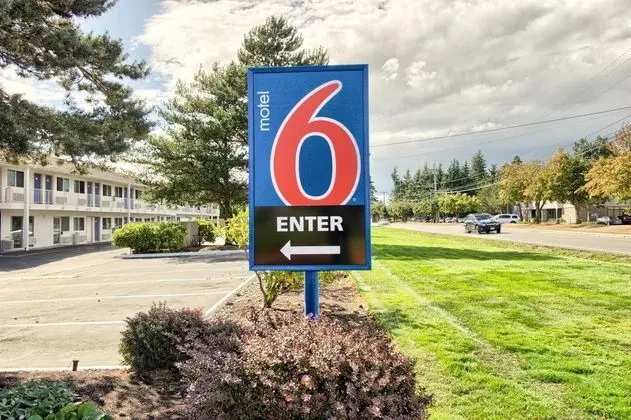 Motel 6 Everett North