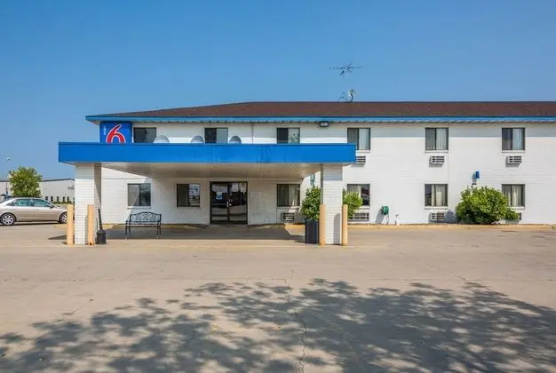Motel 6 Fargo, ND - South