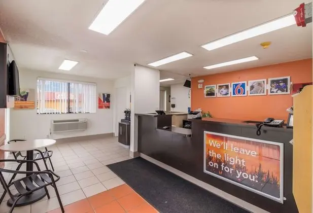 Motel 6 Fargo - North