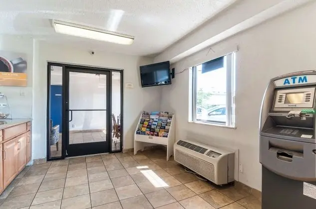 Motel 6 Farmington Hills, MI - Northwest - Farmington Hills - Lobi