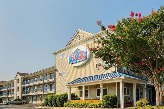 Motel 6 Fayetteville, NC - Fort Bragg Area