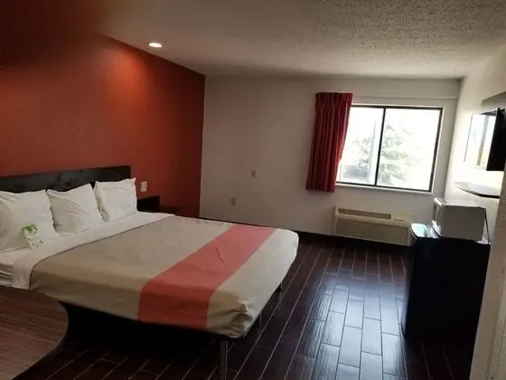 Motel 6 Franklin IN
