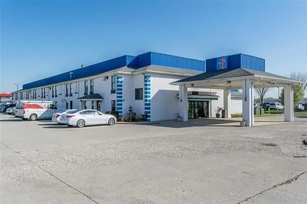 Motel 6 Franklin, OH - Dış Mekan