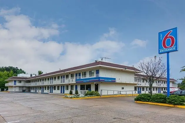 Motel 6 Fredericksburg, VA - North - Dış Mekan