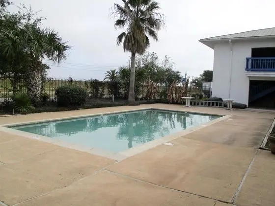 Motel 6 Freeport, TX