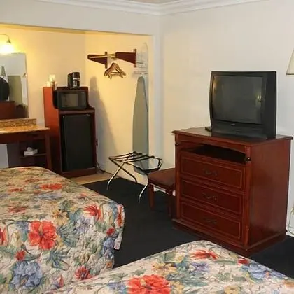 Motel 6 Fresno, CA - Oda