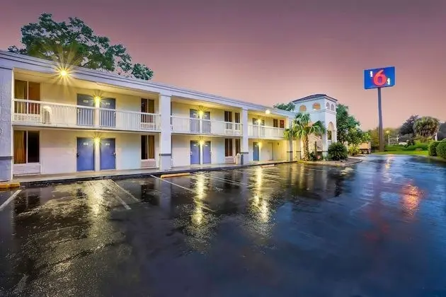 Motel 6 Gainesville, FL