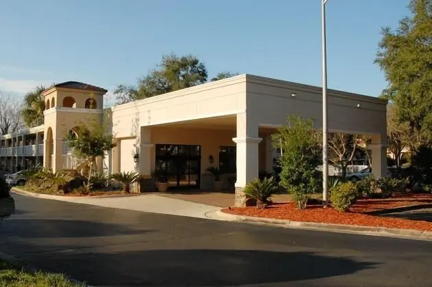 Motel 6 Gainesville, FL - Dış Mekan