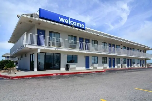 Motel 6 Galveston, TX