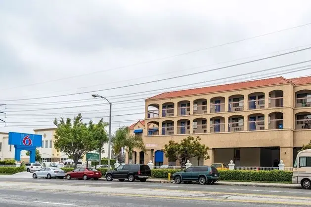 Motel 6 Gardena, CA - South - Dış Mekan