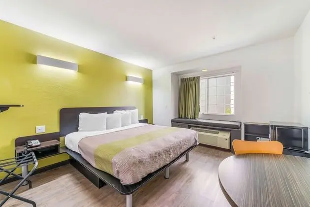 Motel 6 Gastonia, NC