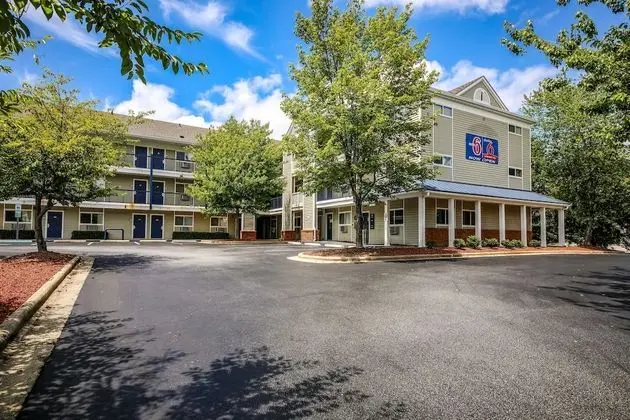 Motel 6 Greensboro, NC - I-40 - Dış Mekan