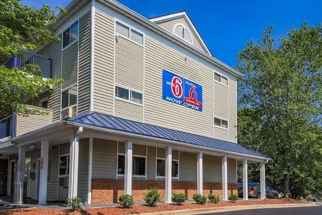 Motel 6 Greensboro, NC - I-40 - Öne Çıkan Resim