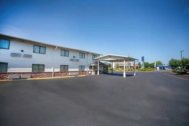 Motel 6 Gresham City Center - Dış Mekan