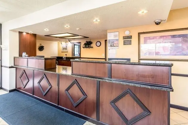 Motel 6 Grove City - Lobi