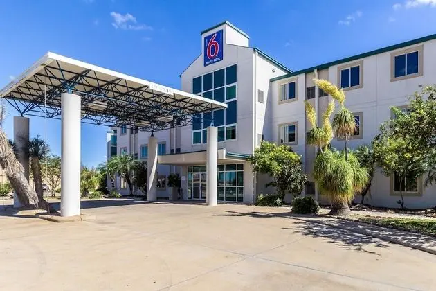 Motel 6 Harlingen, TX