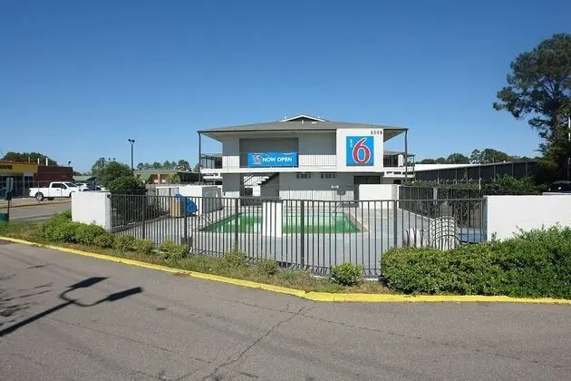 Motel 6 Hattiesburg, MS - Dış Mekan
