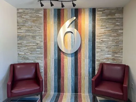 Motel 6 Hattiesburg, MS - Lobi