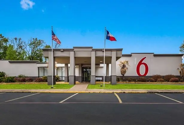 MOTEL 6 HENDERSON TX - Öne Çıkan Resim