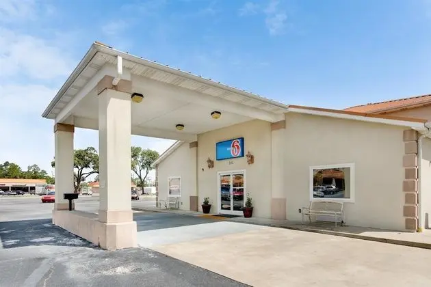 Motel 6 Hinesville, GA - Dış Mekan