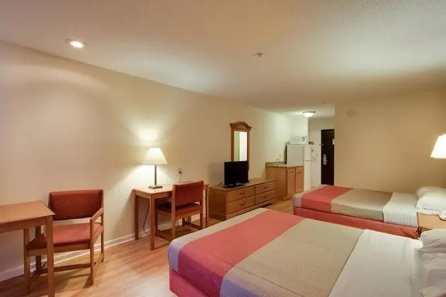 Motel 6 Hinesville, GA - Oda