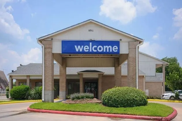 Motel 6 Houston - Baytown East - Dış Mekan