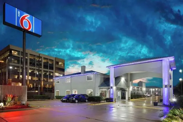 Motel 6 Houston, TX - I-10 West - Dış Mekan
