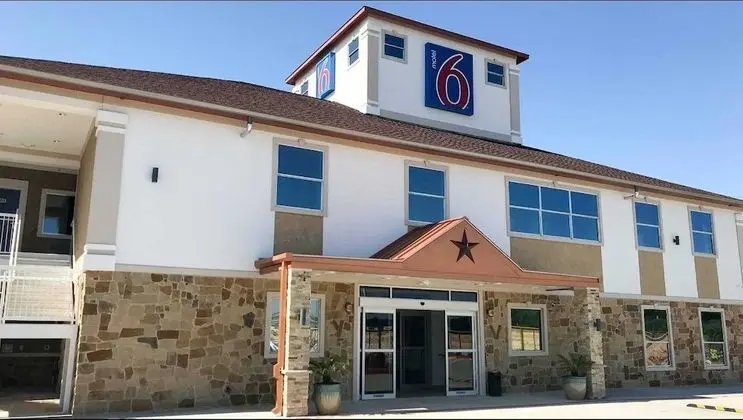 Motel 6 Houston, TX - North - Dış Mekan