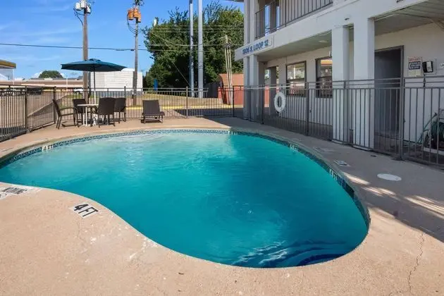 Motel 6 Irving, TX - Loop 12 - Öne Çıkan Resim