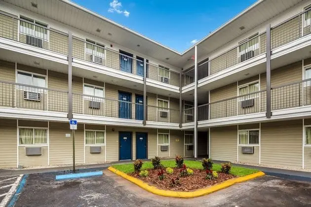 Motel 6 Jacksonville, FL - South - Dış Mekan