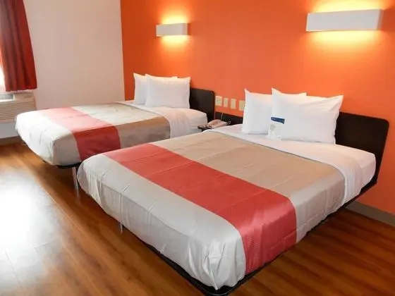 Motel 6 Jourdanton, TX - Oda