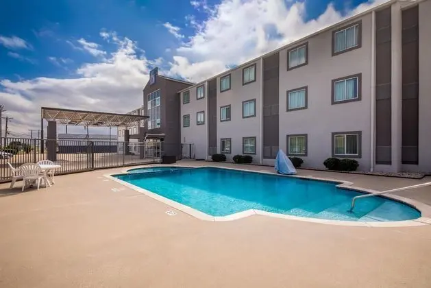 Motel 6 Killeen, TX - Havuz