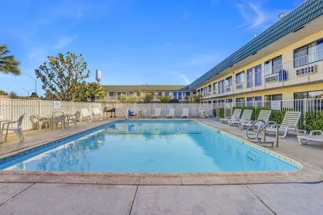 Motel 6 King City CA - Öne Çıkan Resim