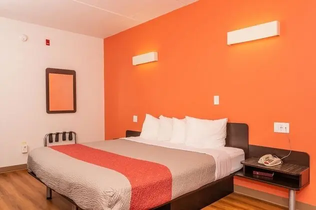Motel 6 Kingsport, TN - Oda
