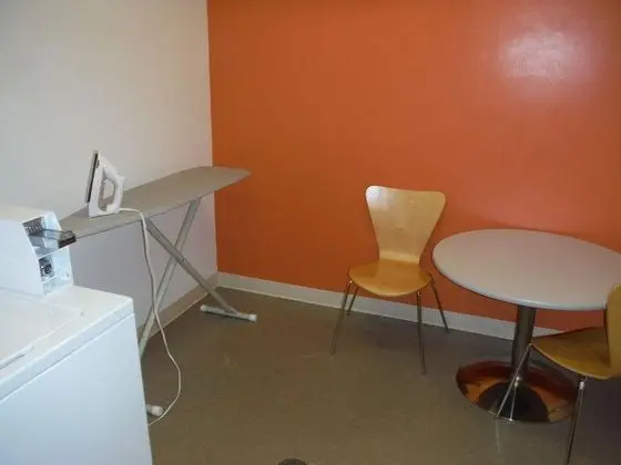 Motel 6 Kingston - Genel