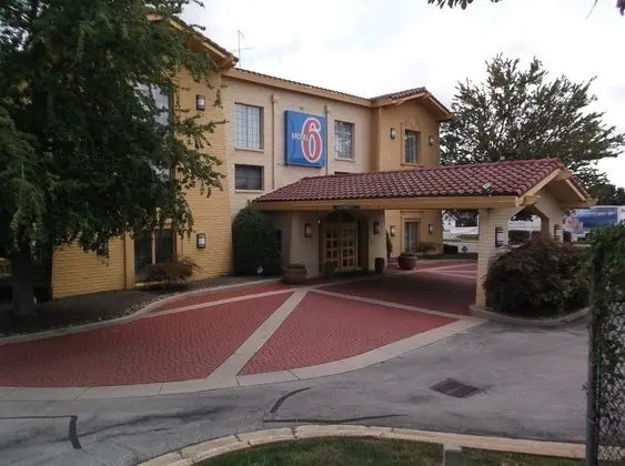 Motel 6 Knoxville, TN - Dış Mekan