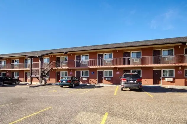 Motel 6 Lethbridge, AB - Dış Mekan
