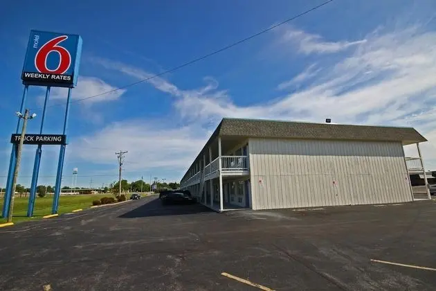 Motel 6 Lima, OH