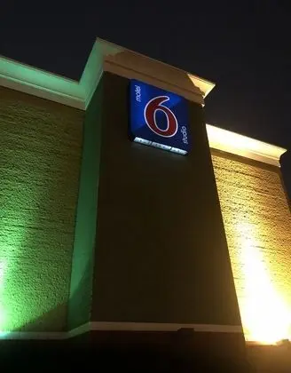 Motel 6 Lincoln, NE - Airport - Dış Mekan