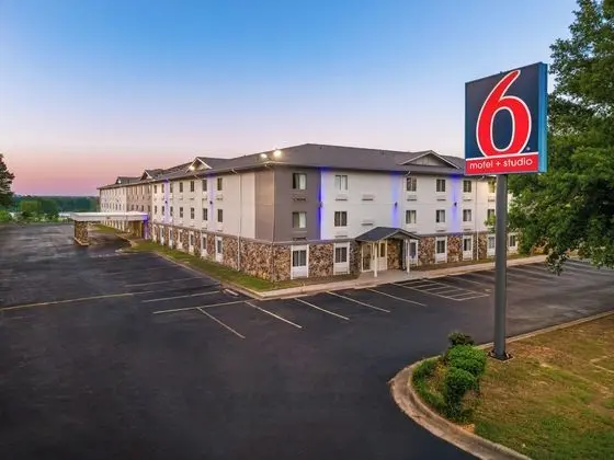 Motel 6 Little Rock, AR - South - Dış Mekan